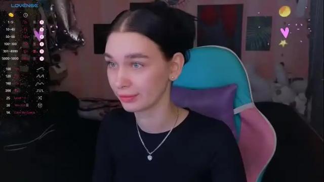 Image 3 of mella_freya Stream on Chaturbate on 1 month ago