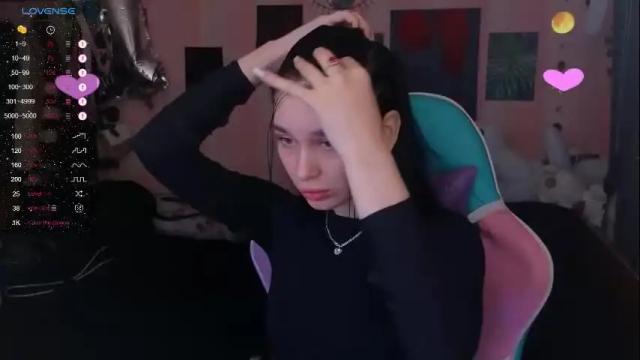 Image 6 of mella_freya Stream on Chaturbate on 1 month ago