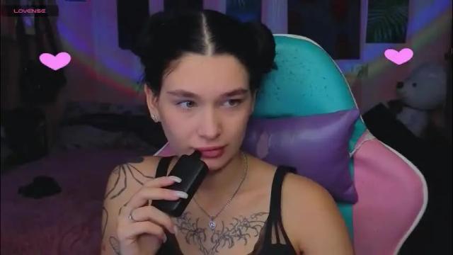 Thumbnail 3, mella_freya's Stream at Chaturbate, 1 month ago