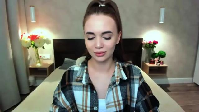 Image 2 of mellifluoustess Stream on Chaturbate on 12 months ago