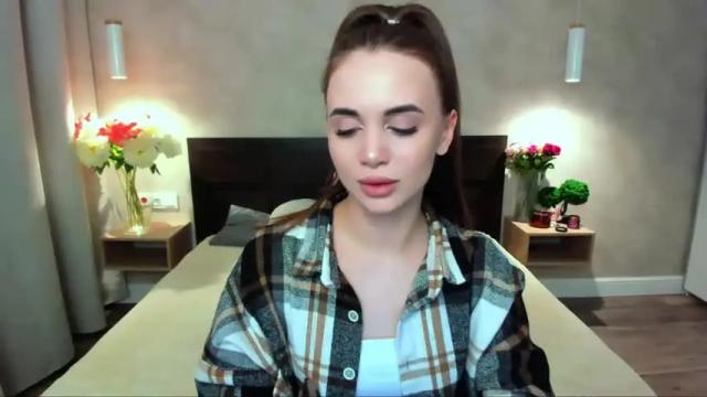 Image 7 of mellifluoustess Stream on Chaturbate on 12 months ago