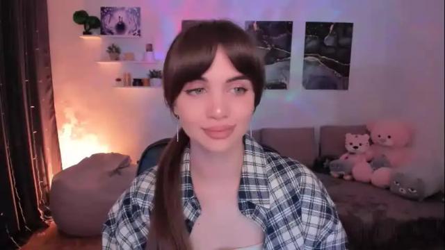 Image 3 of mellifluoustess Stream on Chaturbate on 1 month ago