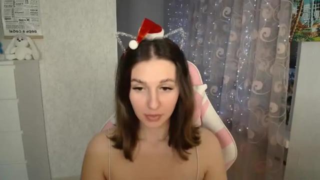 Image 11 of mellonmayre Stream on Chaturbate on 17 months ago