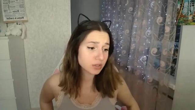 Image 4 of mellonmayre Stream on Chaturbate on 17 months ago