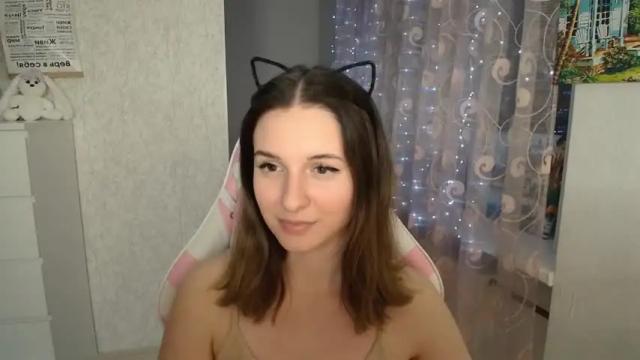 Image 4 of mellonmayre Stream on Chaturbate on 17 months ago