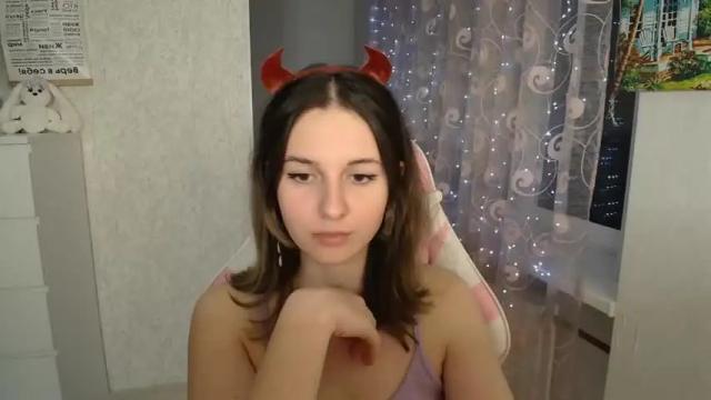 Image 11 of mellonmayre Stream on Chaturbate on 16 months ago