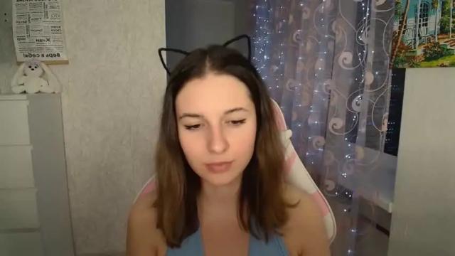 Image 11 of mellonmayre Stream on Chaturbate on 16 months ago