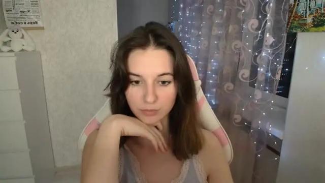 Image 4 of mellonmayre Stream on Chaturbate on 14 months ago