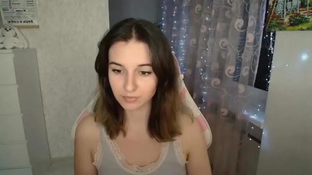 Image 4 of mellonmayre Stream on Chaturbate on 14 months ago
