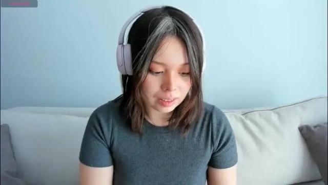 Image 3 of melmean Stream on Chaturbate on 2 months ago