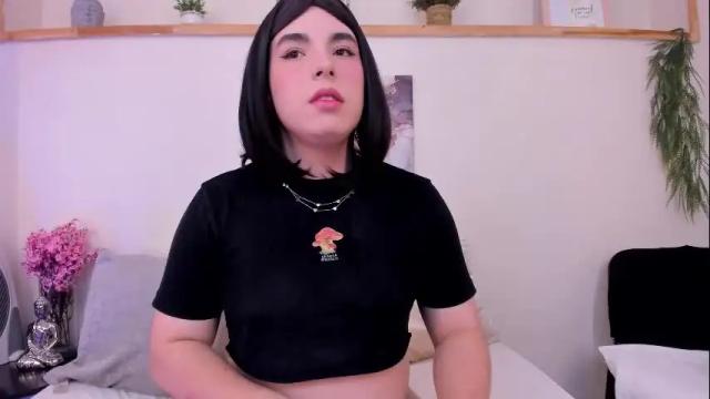 Image 6 of meloddysky Stream on Chaturbate on 17 days ago