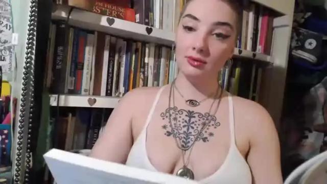 Image 8 of melodicknowledge Stream on Chaturbate on 18 months ago