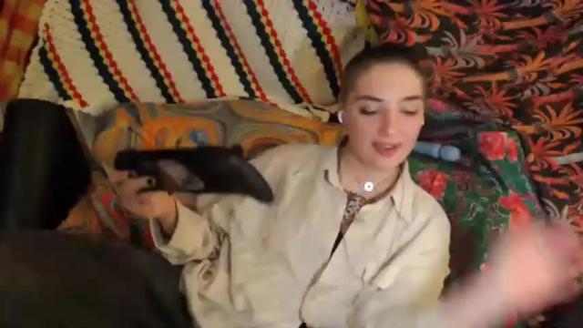 Image 3 of melodicknowledge Stream on Chaturbate on 17 months ago