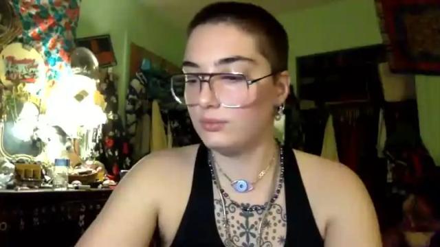 Image 3 of melodicknowledge Stream on Chaturbate on 16 months ago