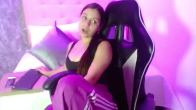 Image 7 of melody_bleir Stream on Chaturbate on 1 month ago