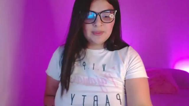 Image 3 of melody_dee Stream on Chaturbate on 18 months ago