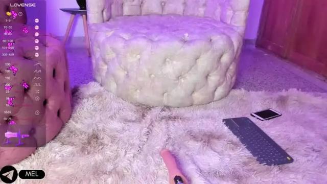 Image 3 of melody_everly Stream on Chaturbate on 16 months ago