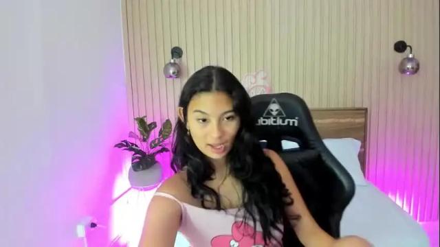 Image 10 of melody_flowers Stream on Chaturbate on 2 months ago