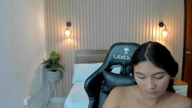 Image 10 of melody_flowers Stream on Chaturbate on 9 days ago