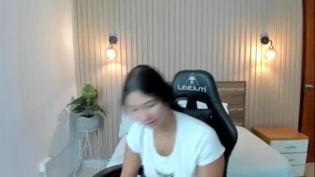 Image 12 of melody_flowers Stream on Chaturbate on 9 days ago