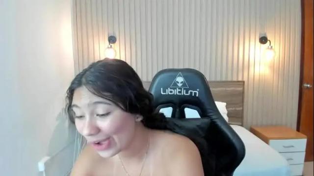 Image 7 of melody_flowers Stream on Chaturbate on 9 days ago