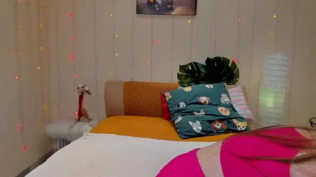 Image 7 of melody_fxy Stream on Chaturbate on 16 months ago