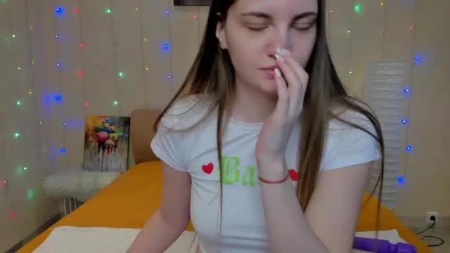 Image 2 of melody_fxy Stream on Chaturbate on 16 months ago