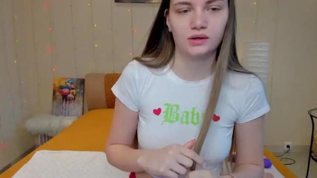 Image 8 of melody_fxy Stream on Chaturbate on 16 months ago