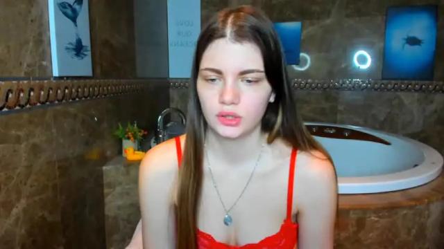 Image 3 of melody_fxy Stream on Chaturbate on 16 months ago