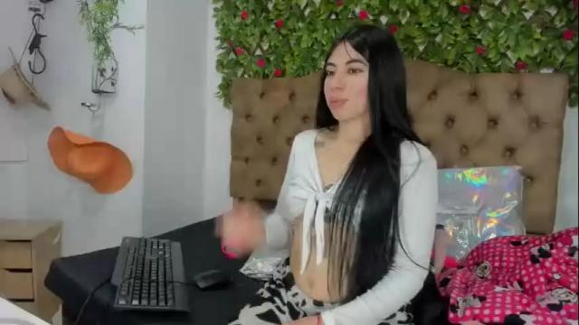 Image 6 of melody_hottt_ Stream on Chaturbate on 3 months ago