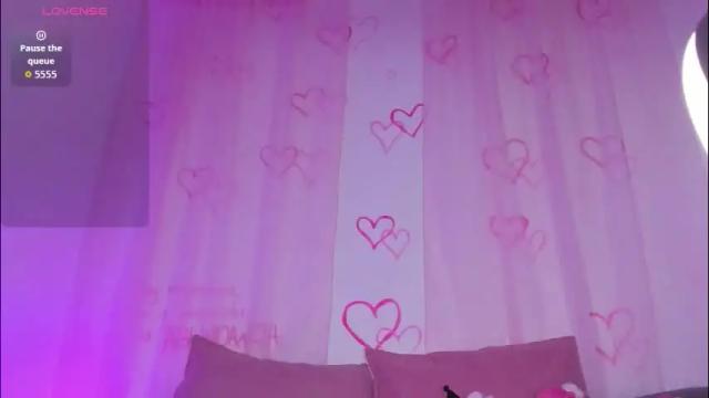 Image 3 of melody_suarez Stream on Chaturbate on 1 month ago