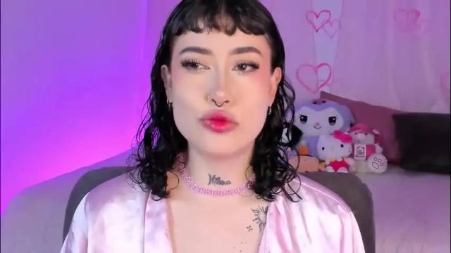 Image 2 of melody_suarez Stream on Chaturbate on 1 month ago