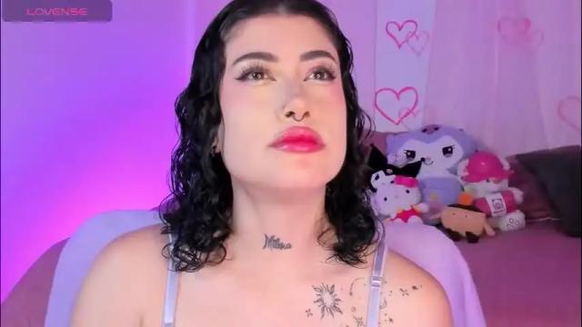 Image 2 of melody_suarez Stream on Chaturbate on 1 month ago