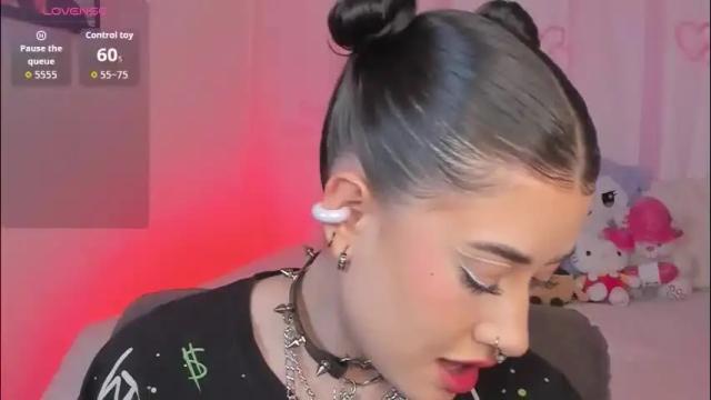 Image 8 of melody_suarez Stream on Chaturbate on 2 months ago