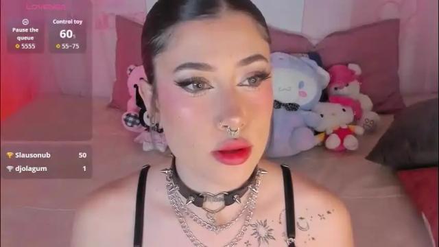 Image 2 of melody_suarez Stream on Chaturbate on 1 month ago