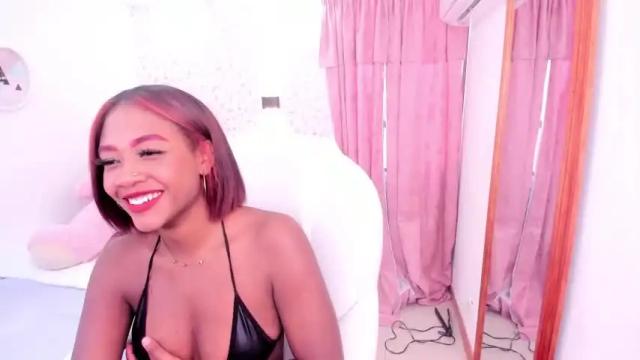 Image 2 of melody_wesley Stream on Chaturbate on 19 months ago
