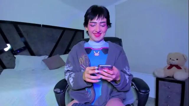 Image 2 of melodybons Stream on Chaturbate on 1 month ago