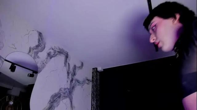 Image 12 of melodybons Stream on Chaturbate on 2 months ago