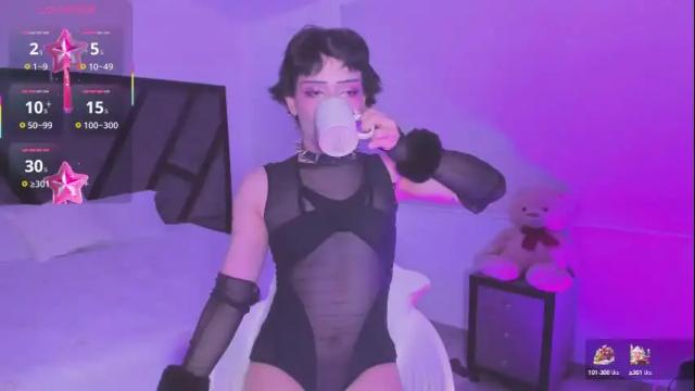 Image 6 of melodybons Stream on Chaturbate on 27 days ago
