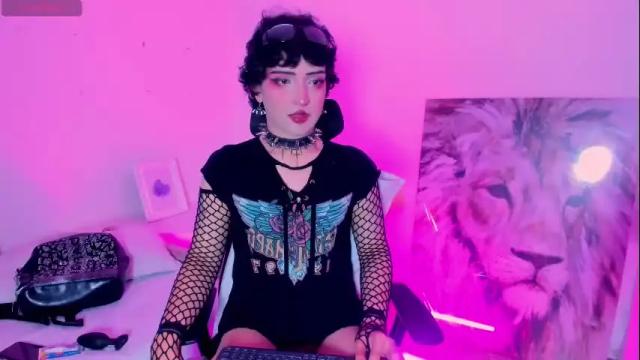 Image 2 of melodybons Stream on Chaturbate on 1 month ago