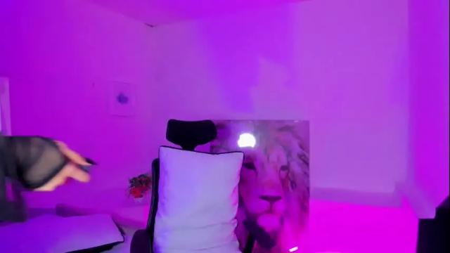 Image 7 of melodybons Stream on Chaturbate on 1 day ago