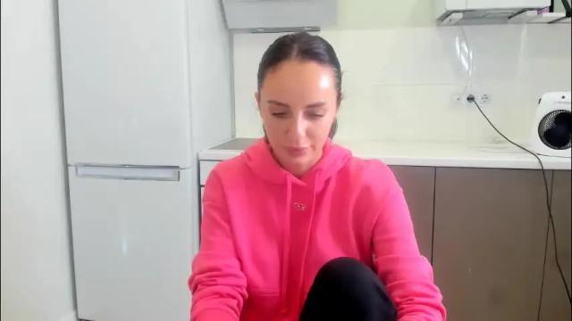 Image 11 of melodyhewit Stream on Chaturbate on 2 months ago