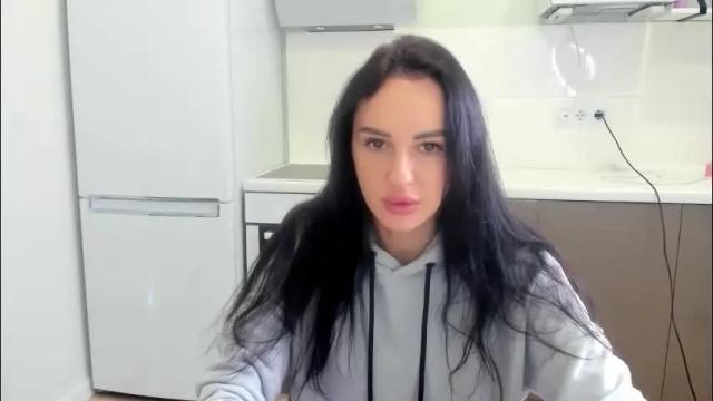 Image 2 of melodyhewit Stream on Chaturbate on 1 month ago