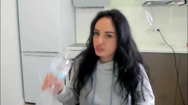 Image 7 of melodyhewit Stream on Chaturbate on 1 month ago