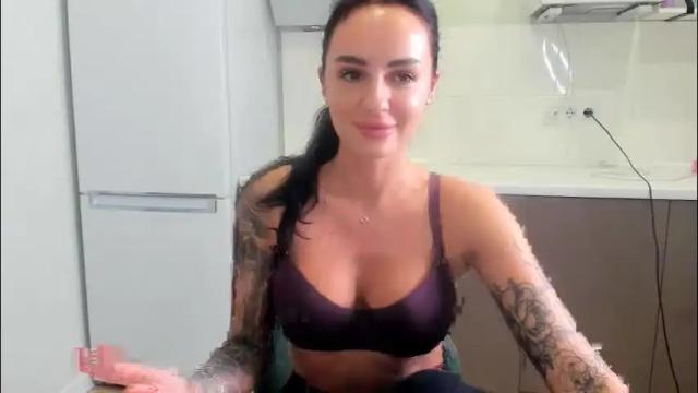 Image 2 of melodyhewit Stream on Chaturbate on 1 month ago