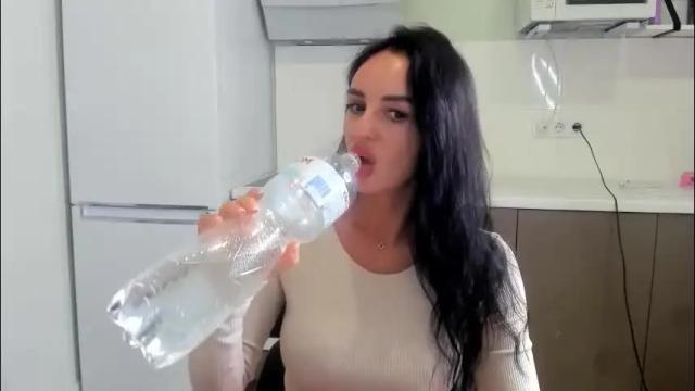 Image 10 of melodyhewit Stream on Chaturbate on 1 month ago