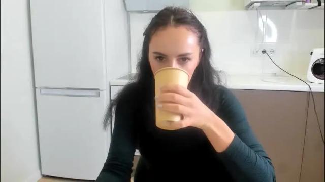 Image 6 of melodyhewit Stream on Chaturbate on 26 days ago