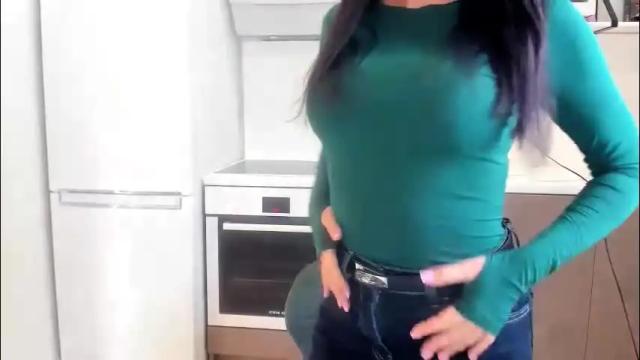 Image 2 of melodyhewit Stream on Chaturbate on 1 day ago