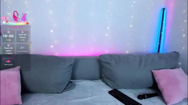 Image 2 of melodyhudson Stream on Chaturbate on 6 days ago