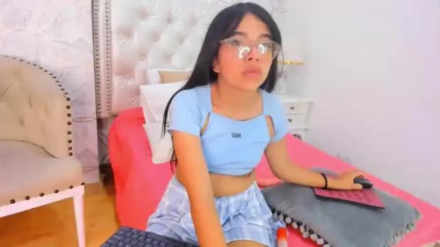 Image 12 of melodyspencer Stream on Chaturbate on 19 months ago